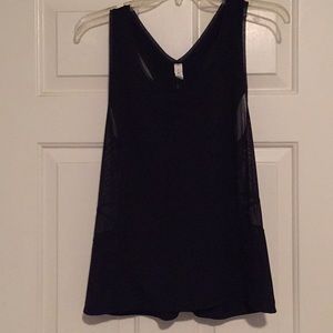 Lululemon size 6 racer back tank